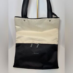 Sherpani Sloan Tote